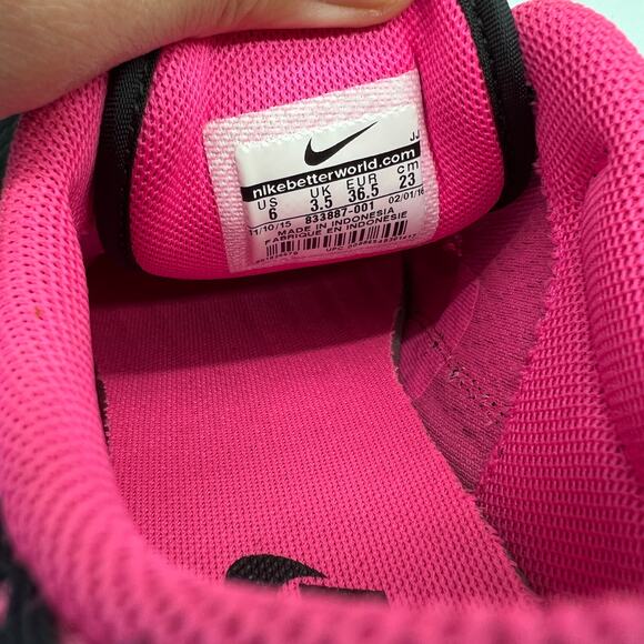 Nike Women's Athletic Shoes Size 6 US Black Pink - Picture 3 of 15